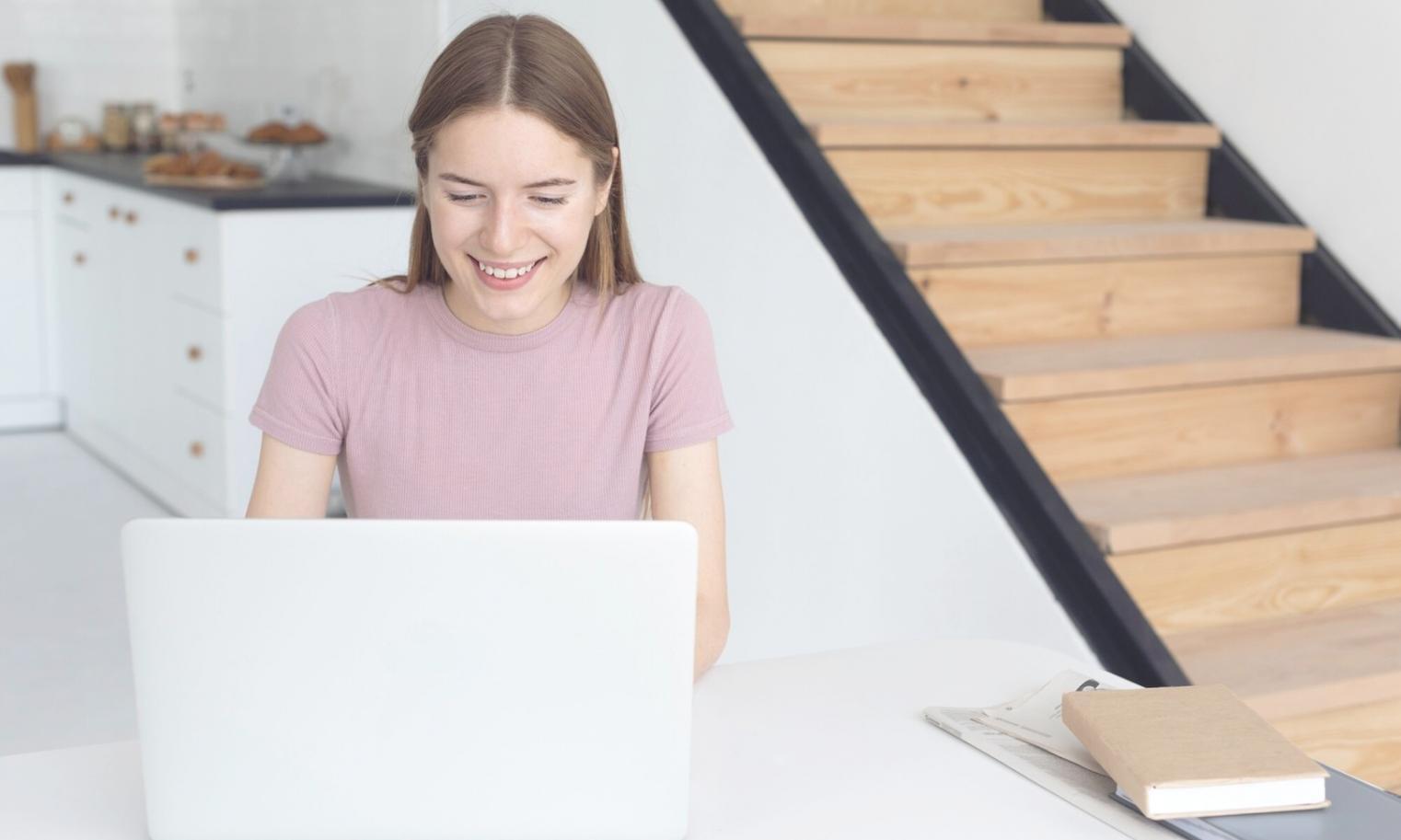 Cash flow tracking spreadsheet templates and financial planning documents