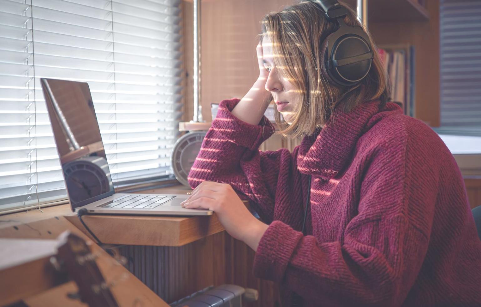 Financial planning discussion and document review